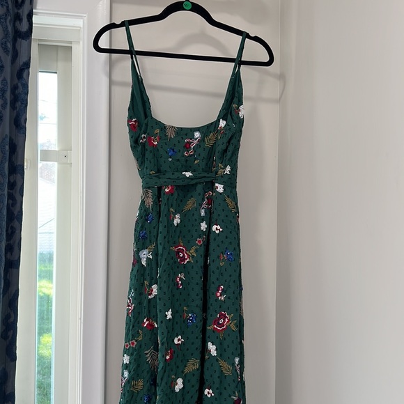 Tularosa Aubrie Dress in Emerald - Picture 6 of 7